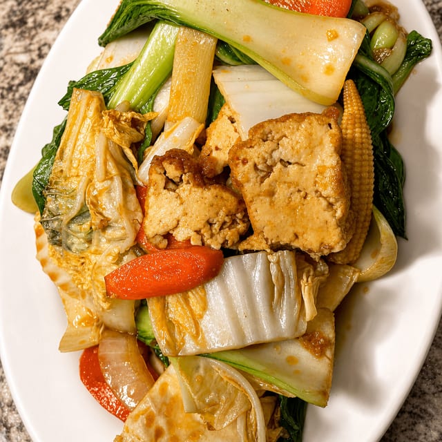 83. Hủ Tiếu Xào Chay - Stir Fry With Rice Noodles & Tofu.