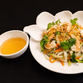 9. Gỏi Ngó Sen, Tôm, Thịt - Lotus Rootlet, Shrimp & Pork Salad